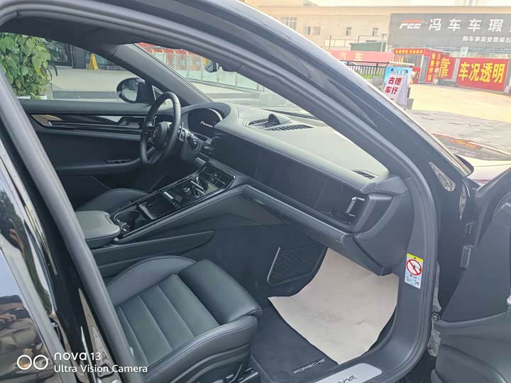 Фото 8 - Porsche Panamera