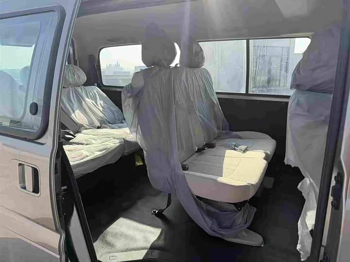 Фото 6 - Dongfeng Forthing Lingzhi M5