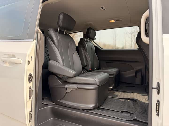 Фото 7 - Maxus G20