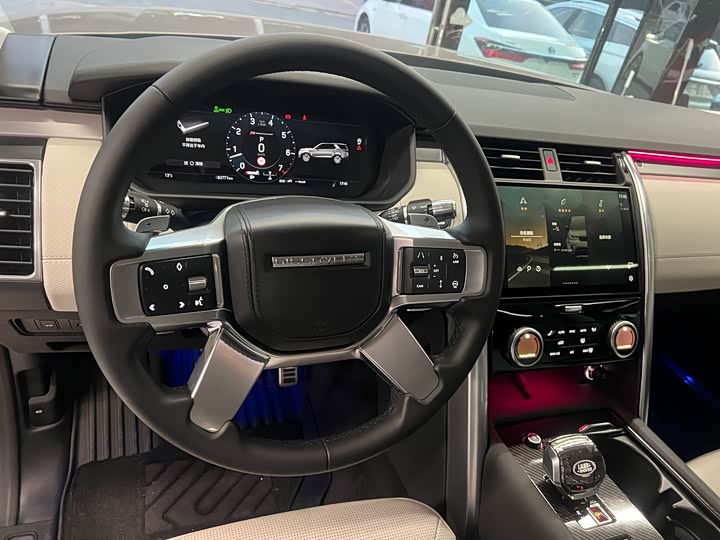 Фото 9 - Land Rover Discovery