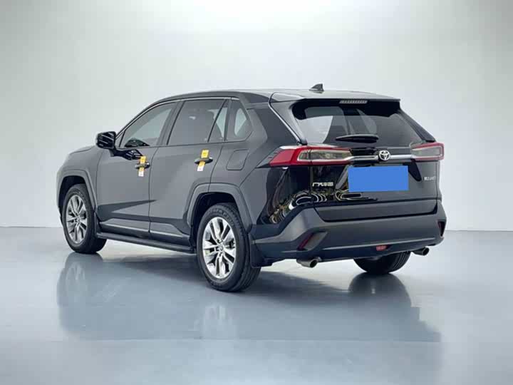 Фото 4 - Toyota Wildlander