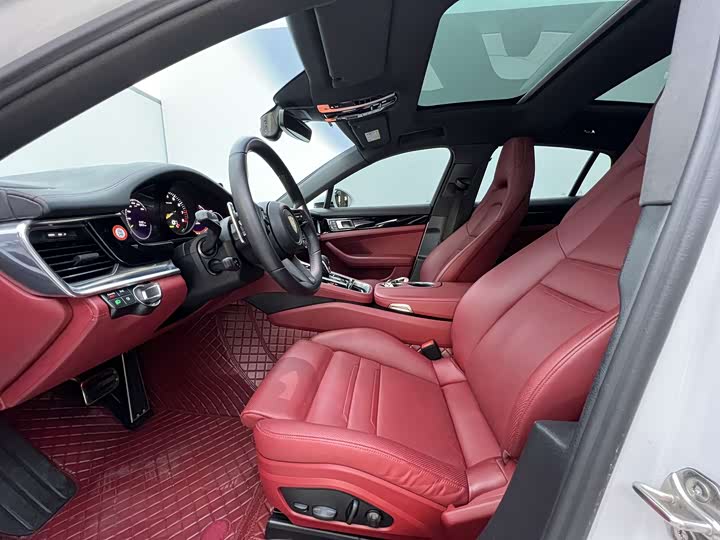 Фото 5 - Porsche Panamera