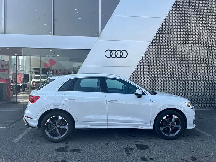 Фото 3 - Audi Q3