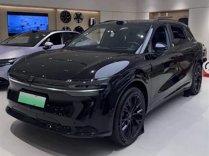 Фото 1 - Zeekr 7X