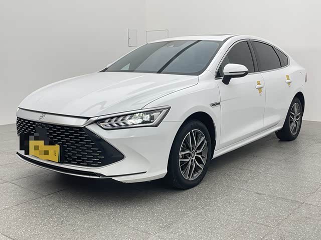 Фото 1 - BYD Qin Plus