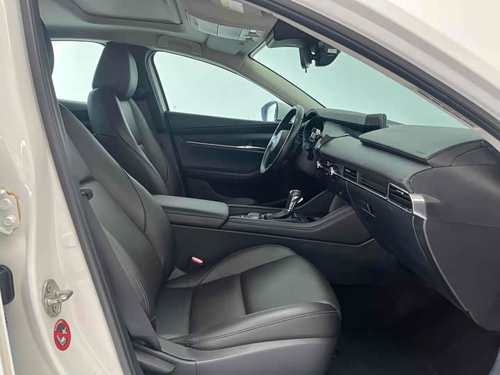 Photo 7 - Mazda 3 (Axela)