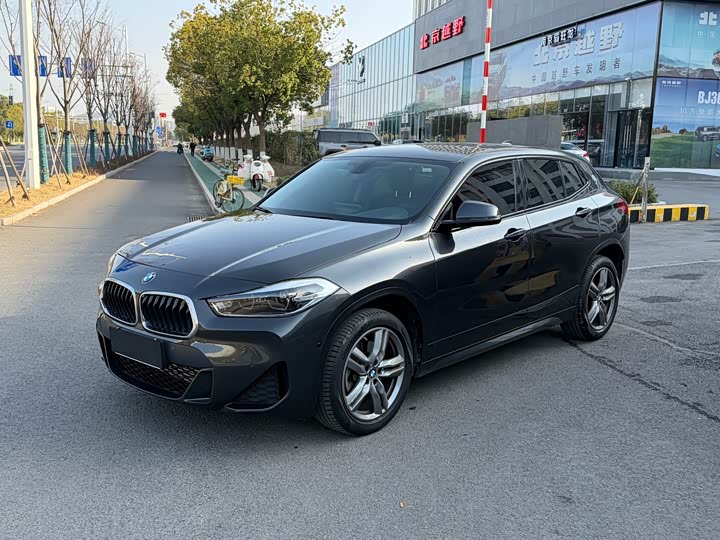 Фото 1 - BMW X2