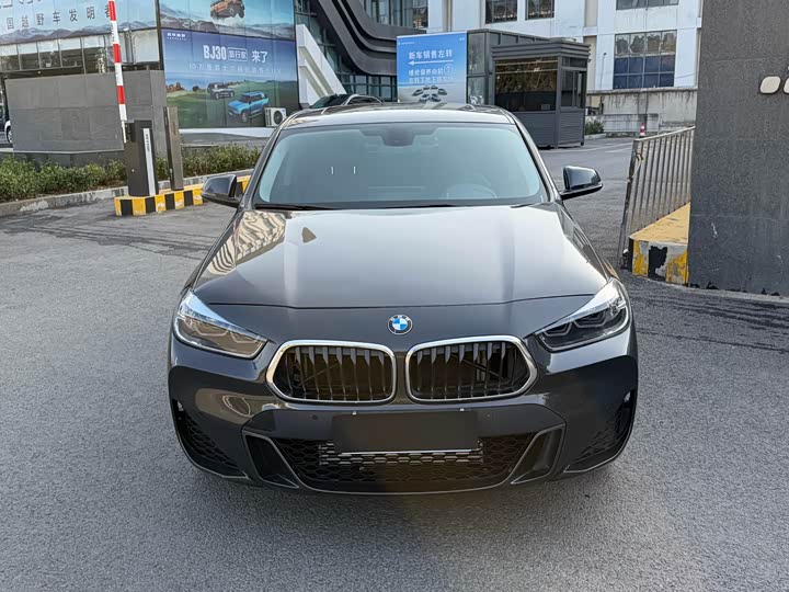 Фото 2 - BMW X2