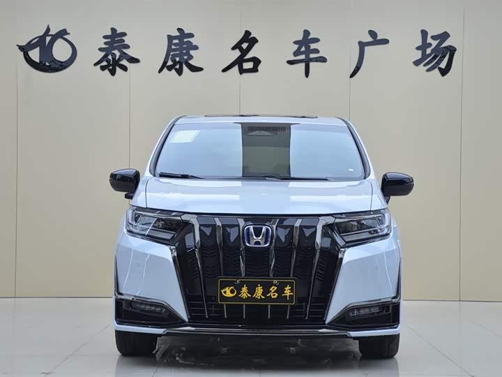 Фото 2 - Honda Elysion