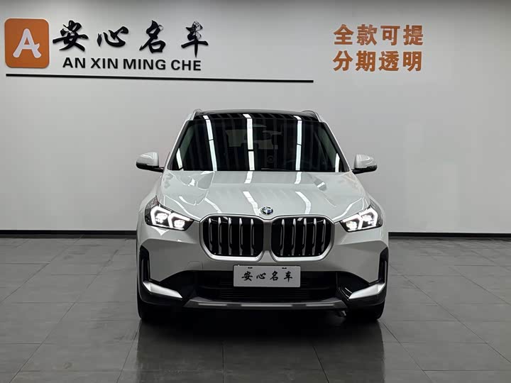 Фото 2 - BMW X1