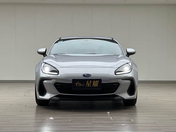 Фото 4 - Subaru BRZ