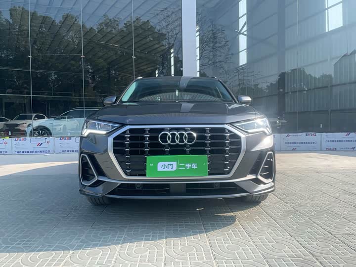 Фото 2 - Audi Q3