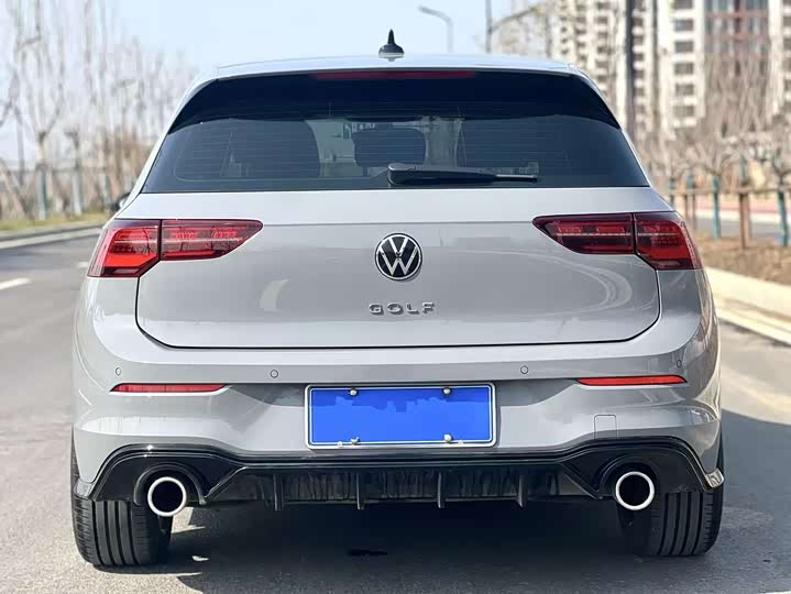 Фото 5 - Volkswagen Golf