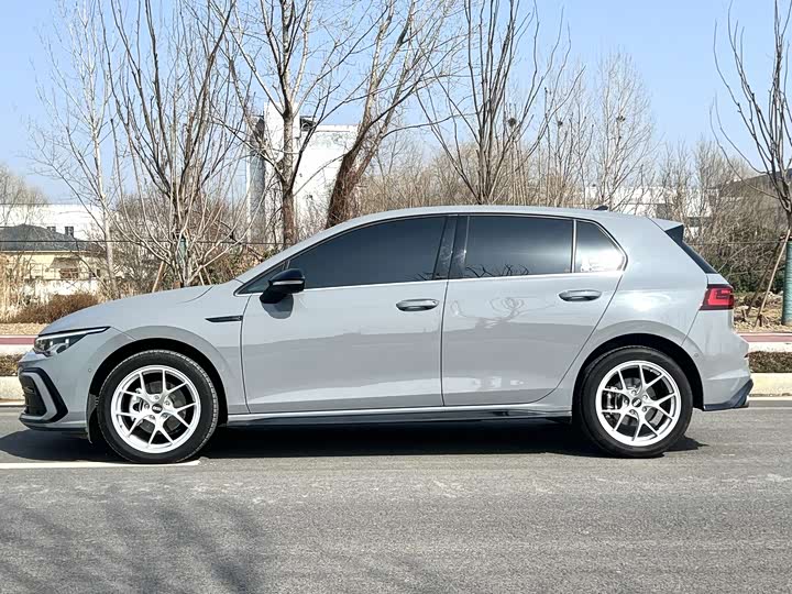 Фото 7 - Volkswagen Golf