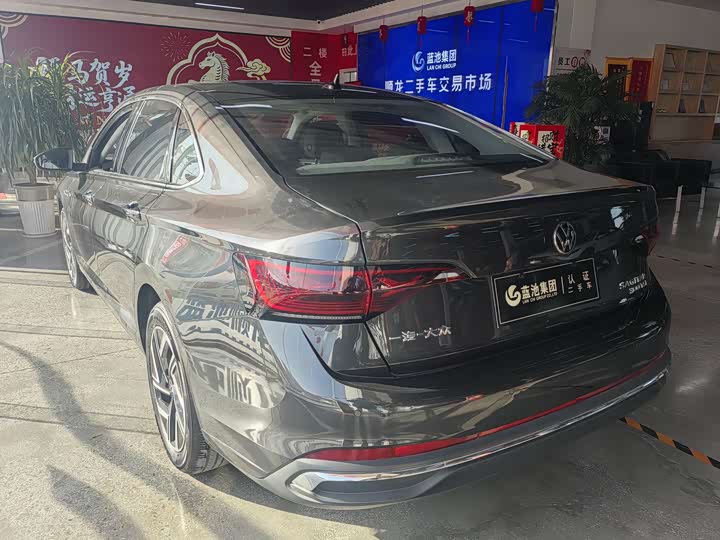 Фото 3 - Volkswagen Sagitar L