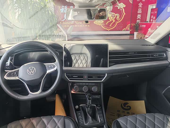 Фото 4 - Volkswagen Sagitar L