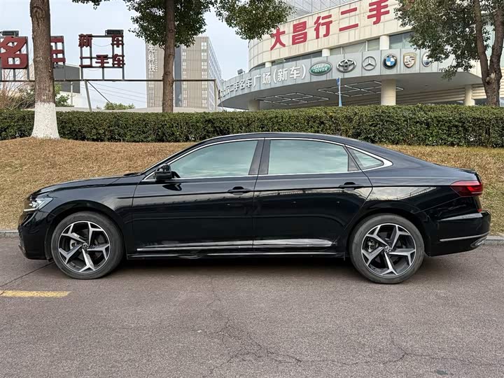 Фото 3 - Volkswagen Passat