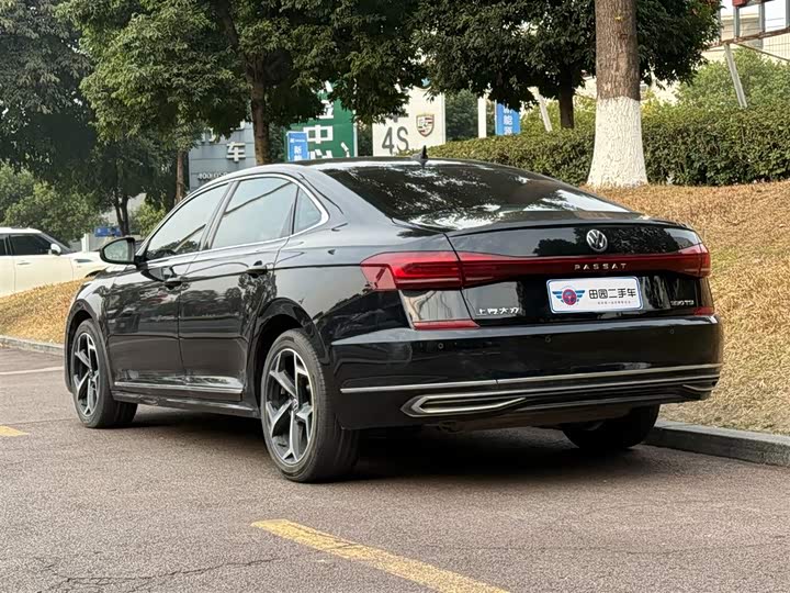 Фото 5 - Volkswagen Passat