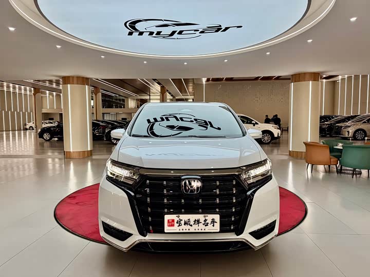 Фото 2 - Honda Elysion