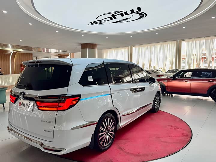 Фото 5 - Honda Elysion