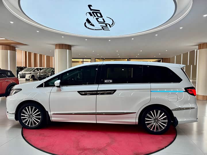 Фото 8 - Honda Elysion