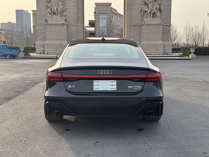 Audi A7 2024 2024款 55 TFSI quattro 尊享型