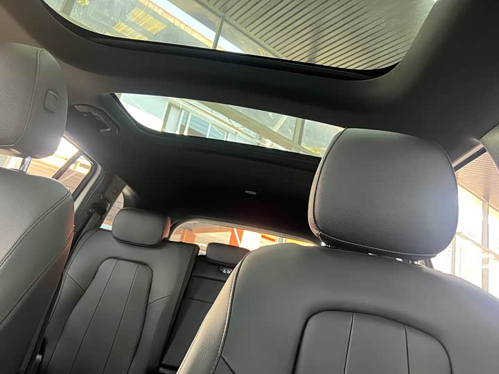 Фото 7 - Mercedes-Benz GLB-Class