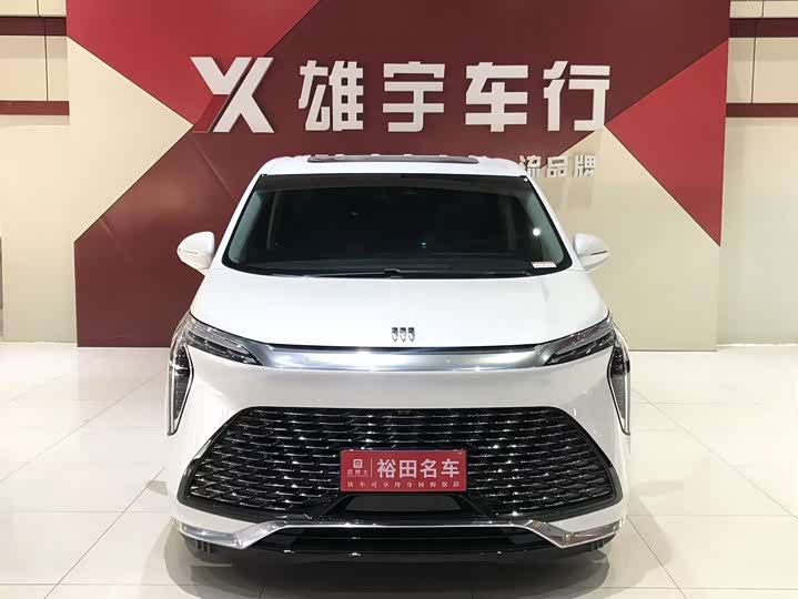 Photo 2 - Buick GL8 Century