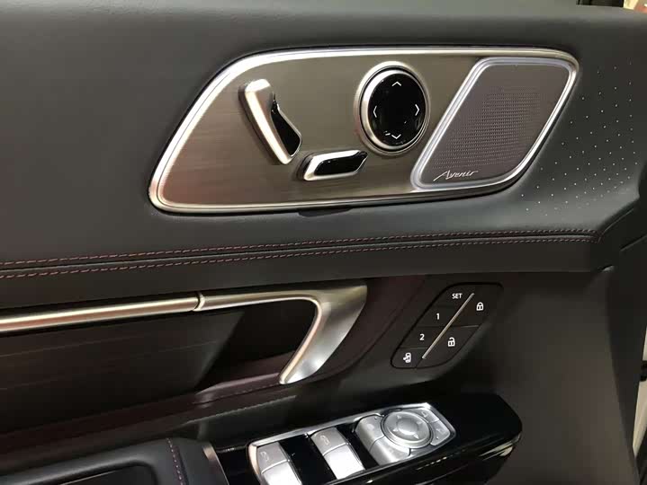 Photo 6 - Buick GL8 Century