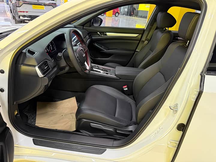 Фото 7 - Honda Inspire