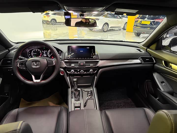 Фото 8 - Honda Inspire