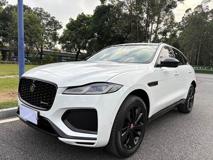 Фото 1 - Jaguar F-Pace