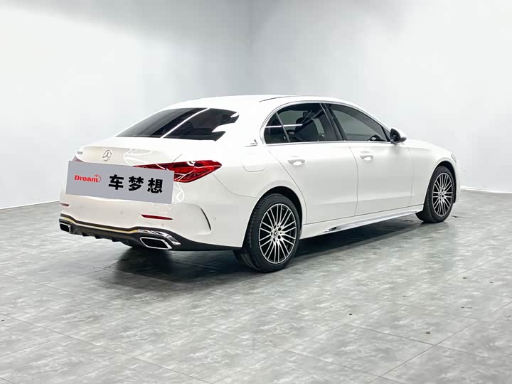 Фото 4 - Mercedes-Benz C-Class