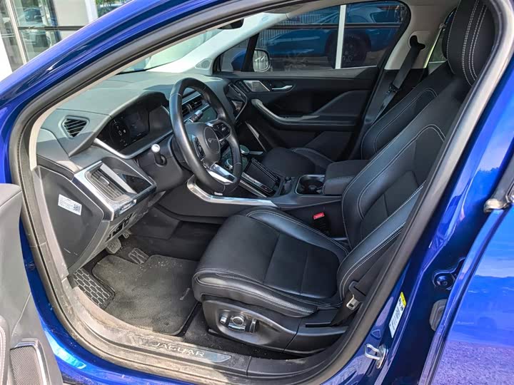 Фото 9 - Jaguar I-Pace