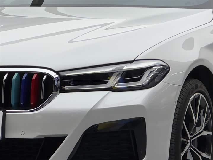 Фото 3 - BMW 5 Series