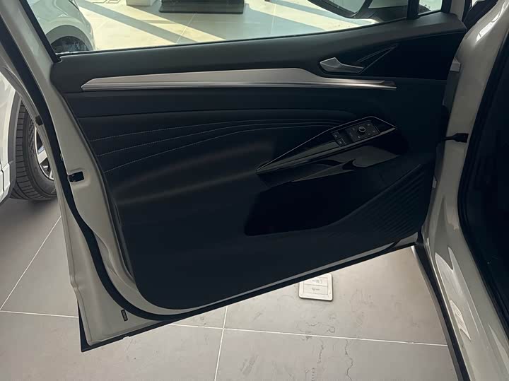 Фото 8 - Volkswagen ID.4 Crozz