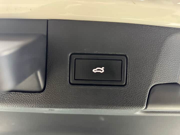 Фото 8 - Volkswagen Lamando L