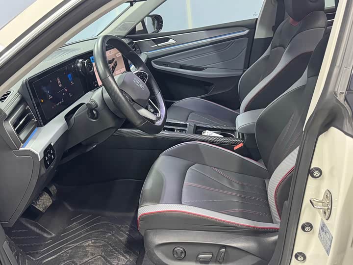 Фото 9 - Volkswagen Lamando L