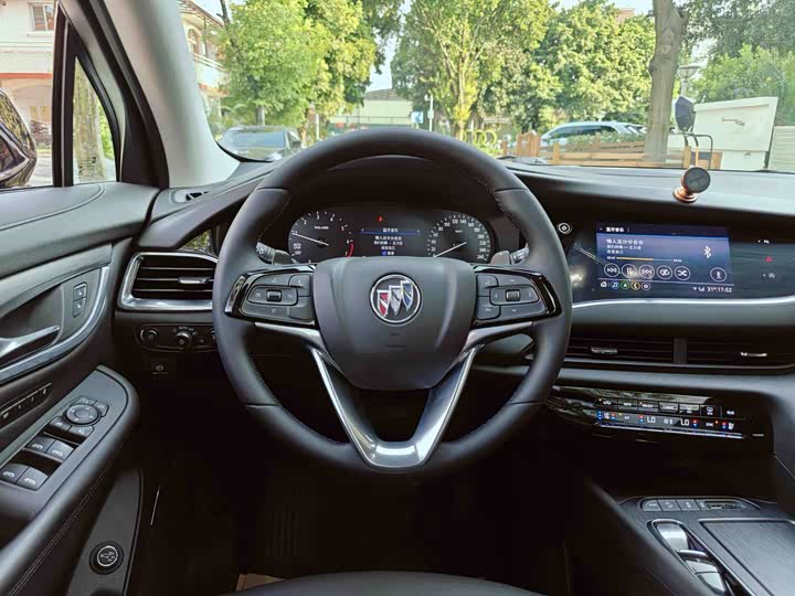 Фото 7 - Buick Enclave