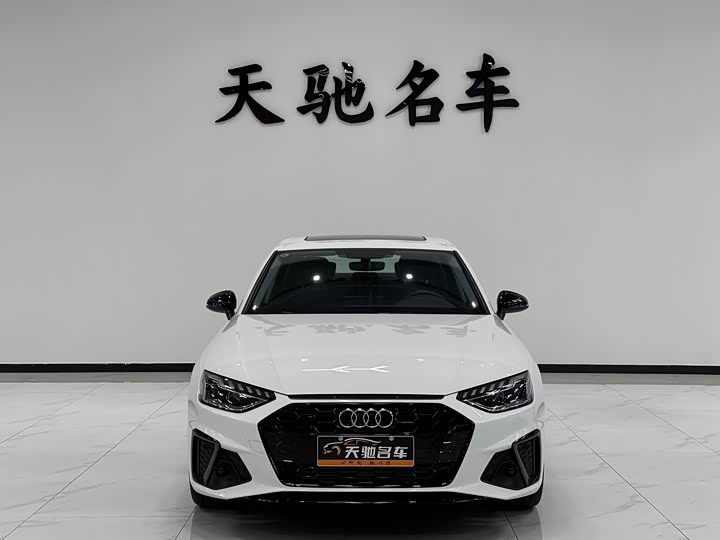 Фото 2 - Audi A4L