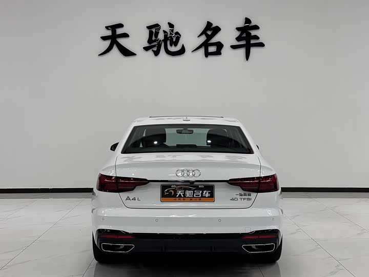 Фото 3 - Audi A4L