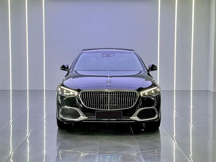 Фото 2 - Mercedes-Benz Maybach S-Class
