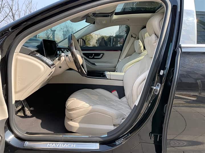 Фото 8 - Mercedes-Benz Maybach S-Class