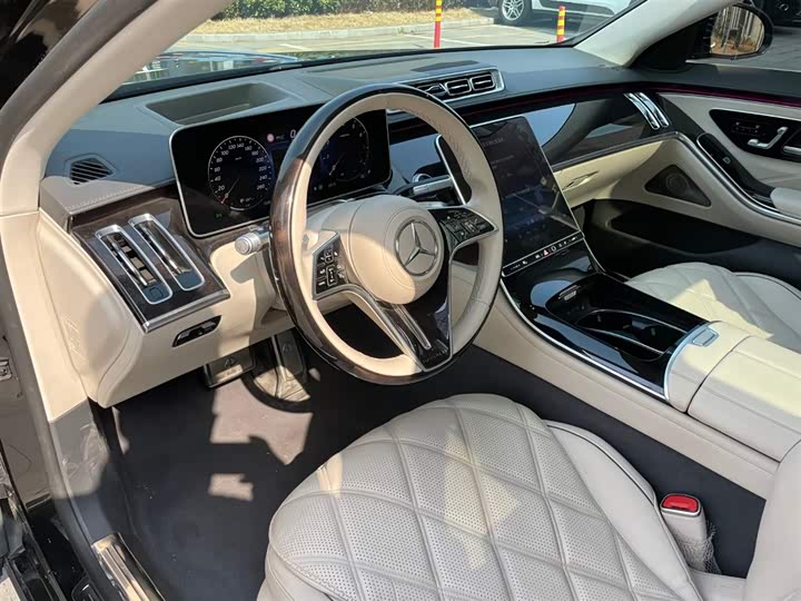 Фото 9 - Mercedes-Benz Maybach S-Class