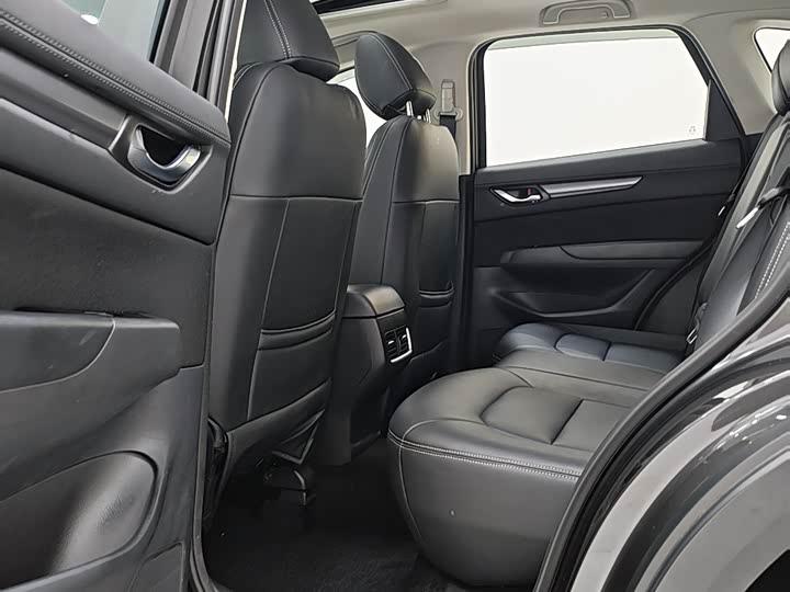 Фото 8 - Mazda CX-5