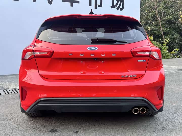 Фото 5 - Ford Focus