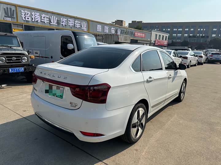 Фото 4 - Dongfeng Aeolus E70