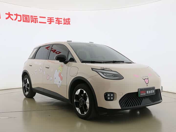 Фото 3 - GAC Aion UT