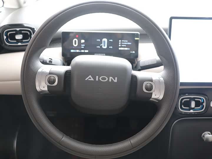 Фото 8 - GAC Aion UT