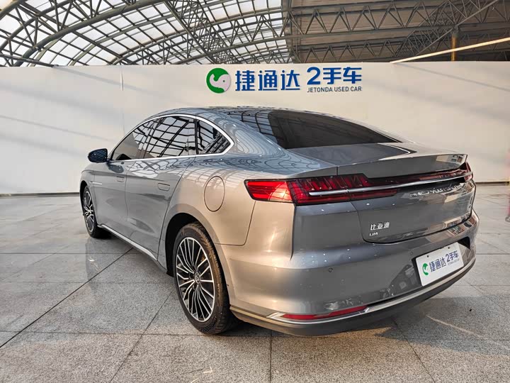 Фото 8 - BYD Han